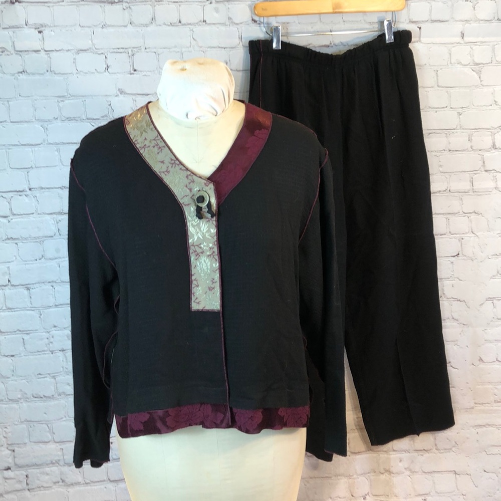Xiao 2-piece black top/crop pant lounge wear